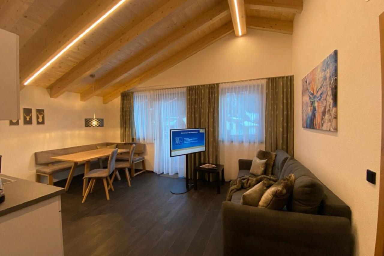 Haus Pitzi Apartamento Sankt Anton am Arlberg Exterior foto